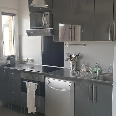 شقة 2 Pieces Balcon 50m De La Mer Au Pied Du Casino *